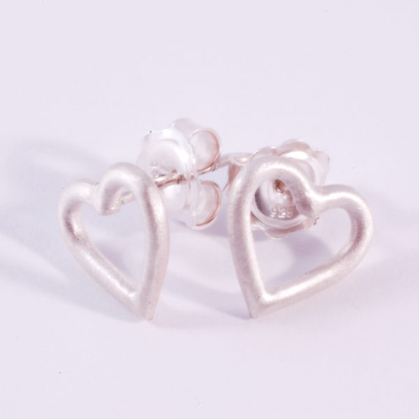 Simplicity Heart Earrings
