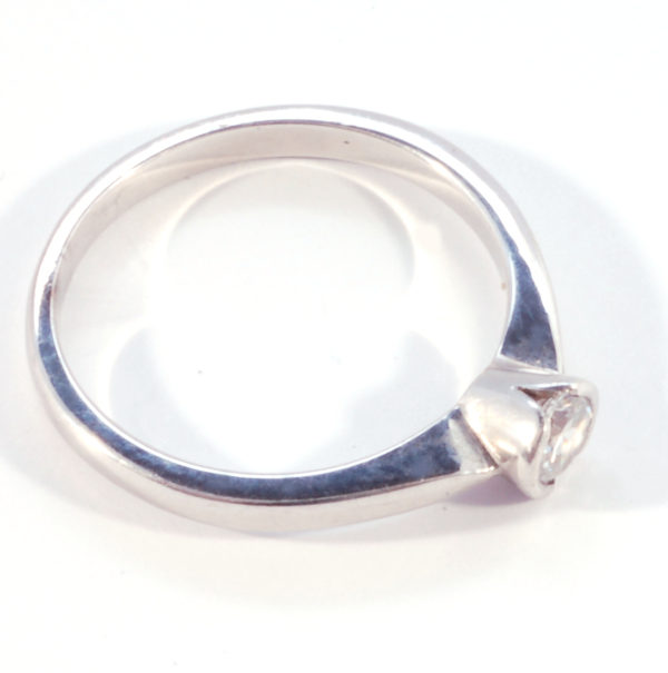 9ct White Gold Diamond Set Ring - Image 2